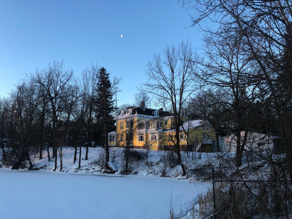 Pangea House Bed & Breakfast Gananoque Dış mekan fotoğraf